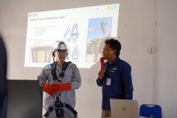 PLN Icon Plus Jatim Perkuat Kompetensi Generasi Muda melalui Pelatihan Fiber Optic dan Budaya Kerja Industri