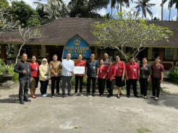 Dukung Hari Lahir Pancasila, PLN UIP JBTB Salurkan Bantuan Digitalisasi dan Fasilitas Kelas Dasar di SDN 4 Tista Bali