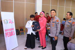 Peringati Hari Bhayangkara Ke-80, Polres Ngawi Gelar Khitanan Massal Khitanan Massal untuk Ratusan Anak