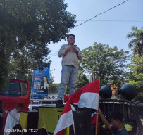AMI Demo DPW PAN Jatim, Desak Tindak Tegas Dugaan Pemotongan Dana Reses Juliana Eva Wati