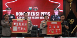Polres Jember Ungkap Kasus Narkoba Amankan 30 Tersangka dan Ratusan Gram Sabu