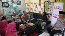 Anjangsana Hari Bhayangkara ke-80 | Polrestabes Surabaya Sambangi Purnawirawan, Warakawuri dan Anggota yang Sakit