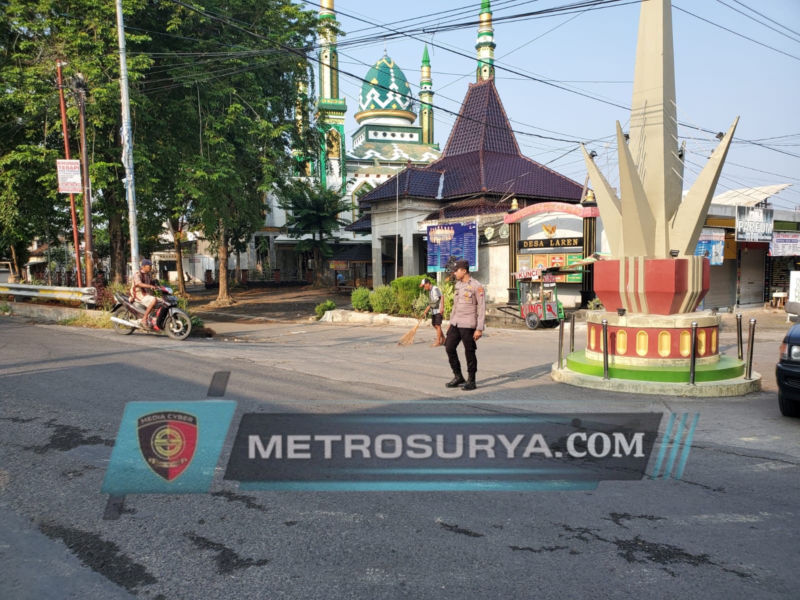 Commander Wish Pagi Polsek Laren Cegah Kemacetan Serta Laka Lantas