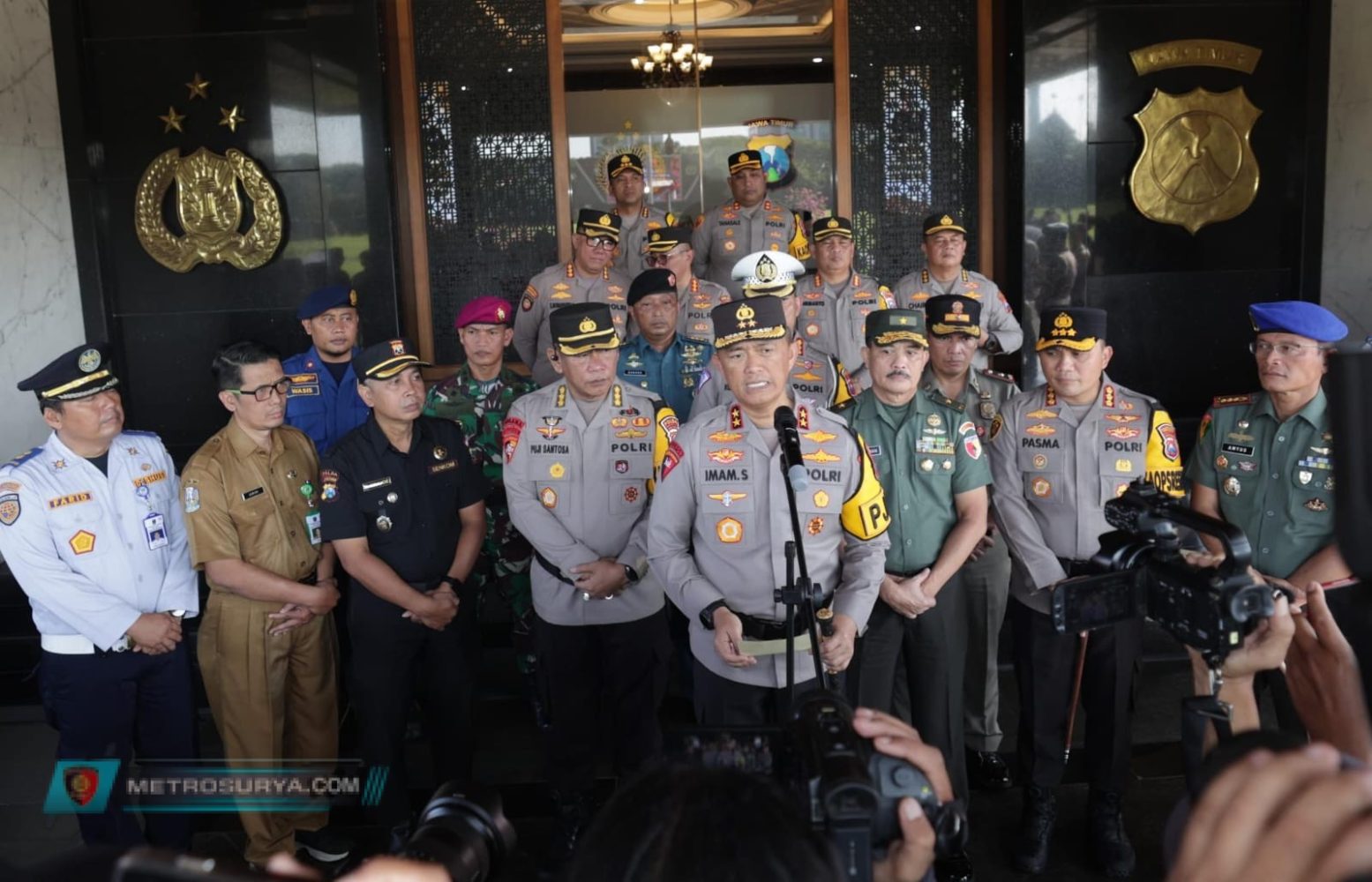Polda Jatim Siagakan 2.959 Personel Gabungan Operasi Aman AFF Semeru 2024