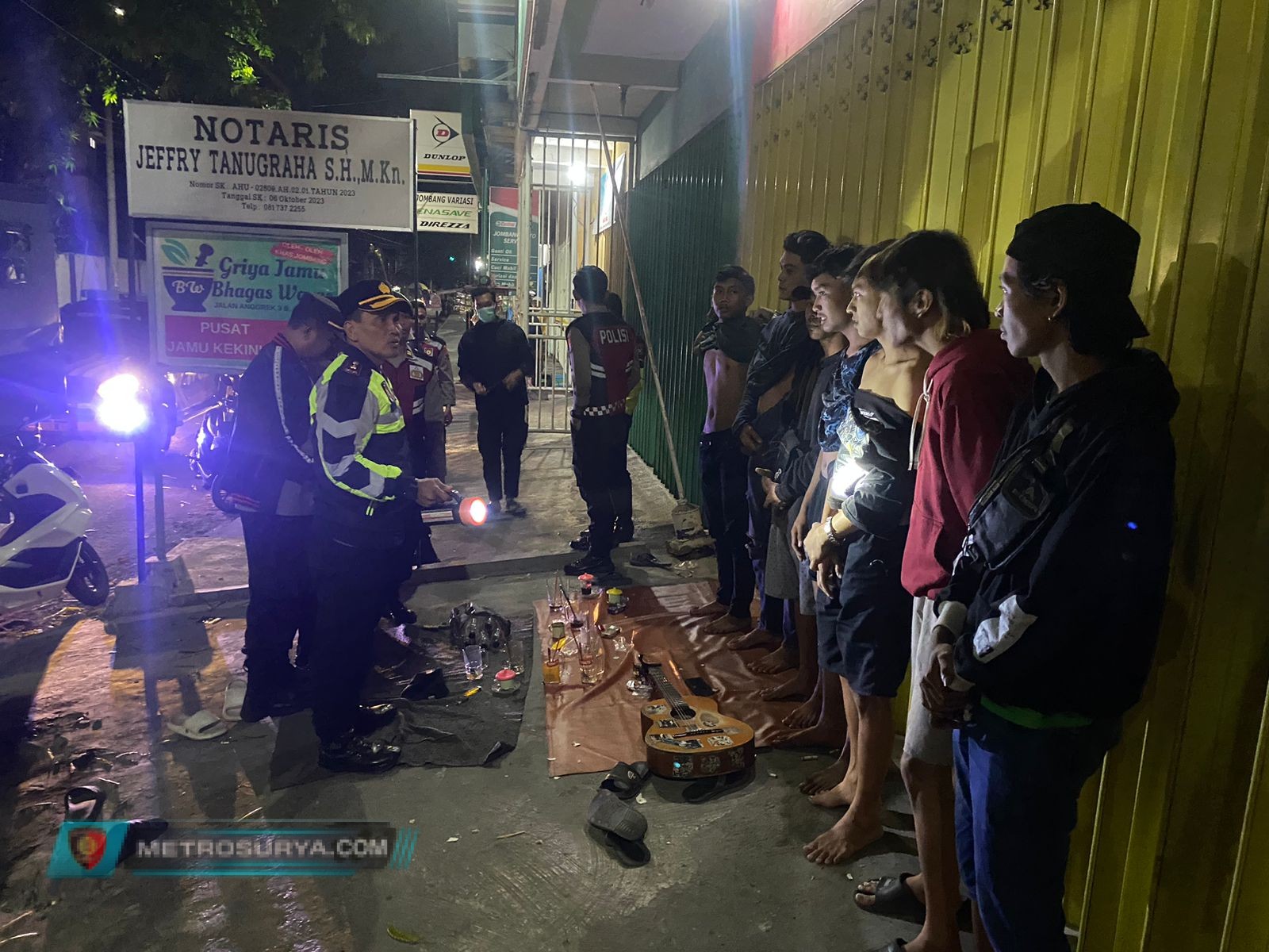 18 Pemuda Pesta Miras di Angkringan Jombang Diamankan Polisi