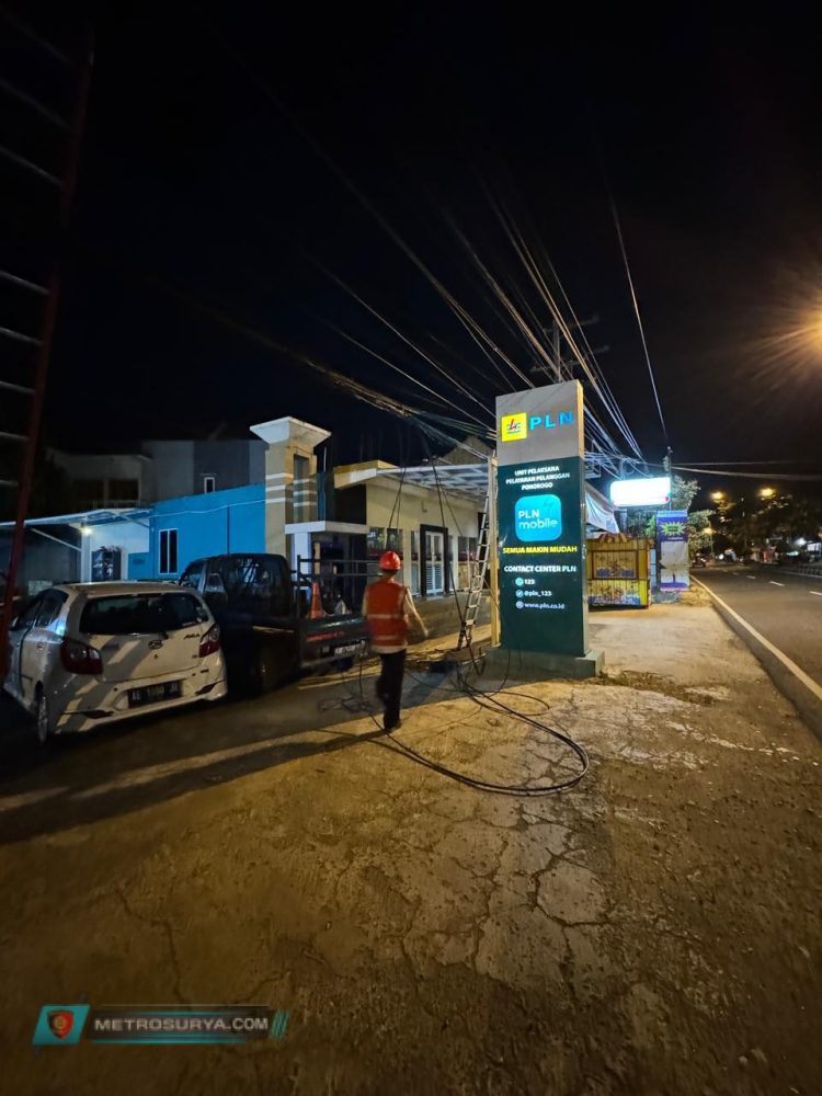 Simplifikasi Kabel Fiber Optik PLN Icon Plus di PLN UP3 Ponorogo
