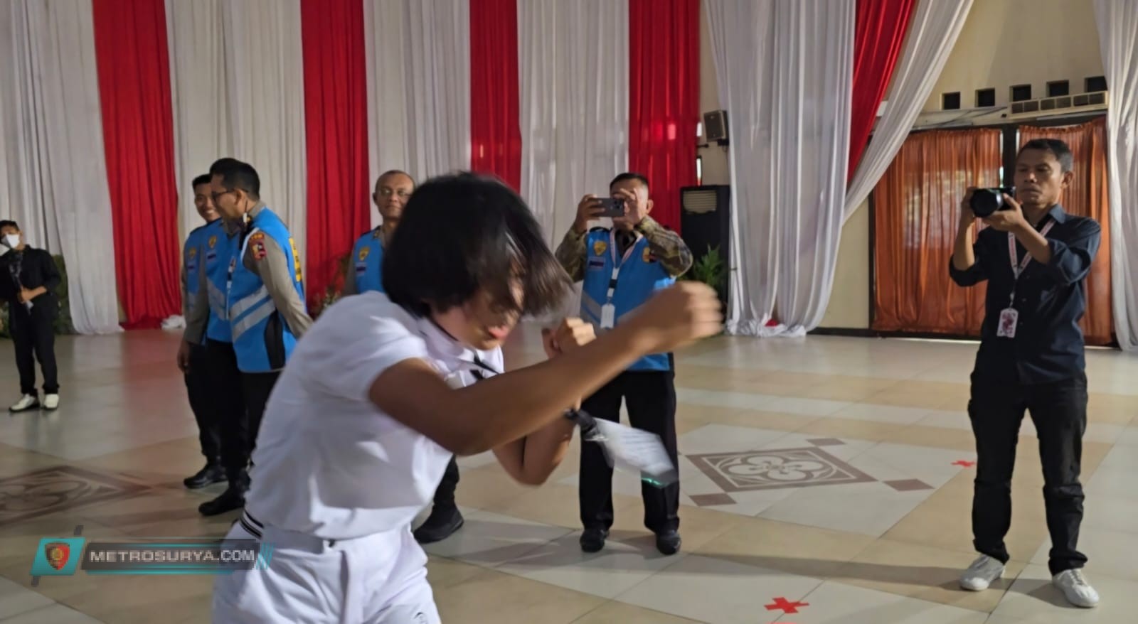Giliran 66 Calon Taruni Pamer Bakat di Tes Pemeriksaan Penampilan Akpol