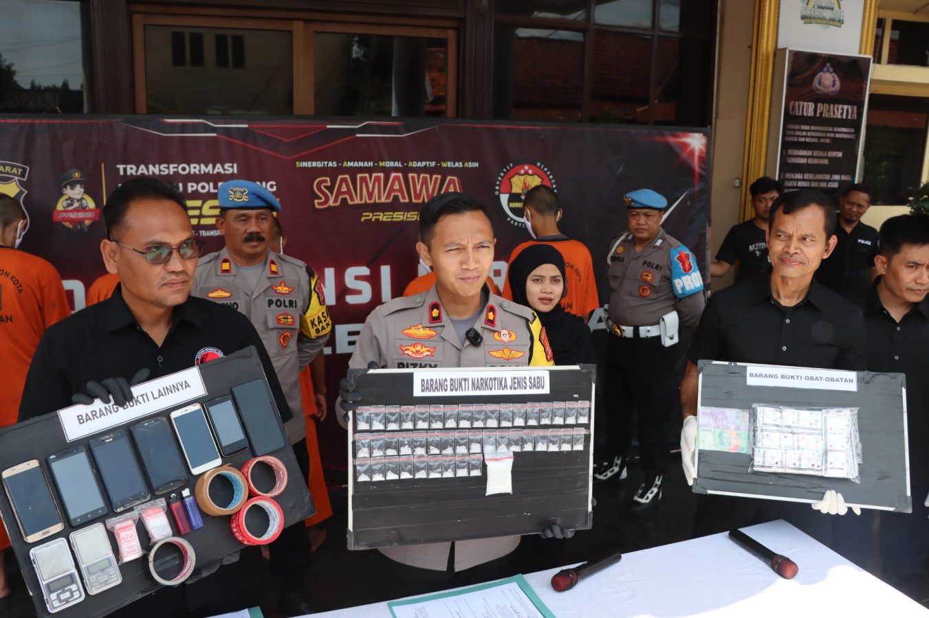 Satres Narkoba Polres Cirebon Kota Berhasil Ungkap Jaringan Narkoba dan Obat Ilegal.