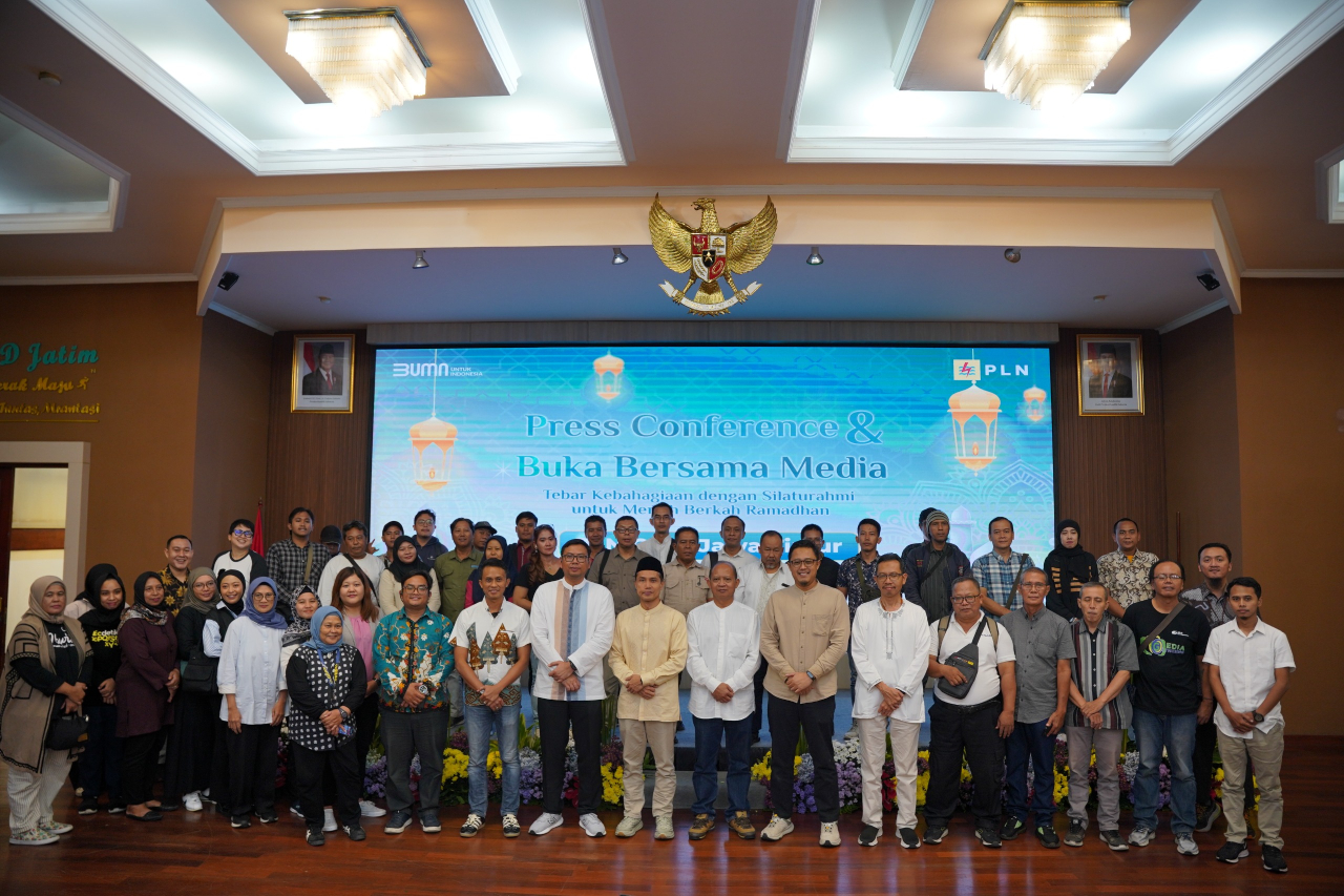 PLN Icon Plus & PLN Group Jawa Timur Gelar Buka Puasa Bersama Media dan Press Conference Siaga Kelistrikan dan Konektivitas Jelang Lebaran 2025