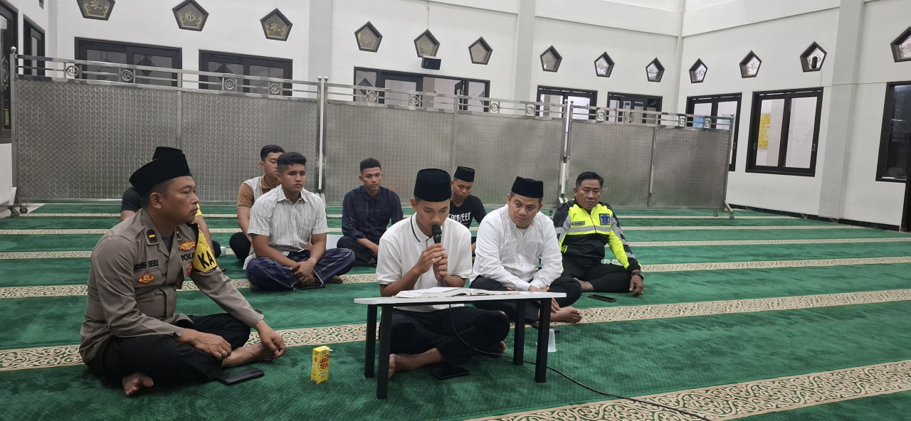 Kapolres Jombang Gelar Tadarus Bersama Anggota di Masjid Agung Junnatul Fu’addah