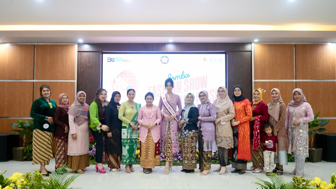 Pada Jumat, 25 April 2025 PIKK PT PLN (Persero) Unit Induk Pembangunan Jawa Bagian Timur dan Bali (UIP JBTB) Menggelar Lomba Fashion Show dan Baca Puisi untuk Memperingati Hari Kartini