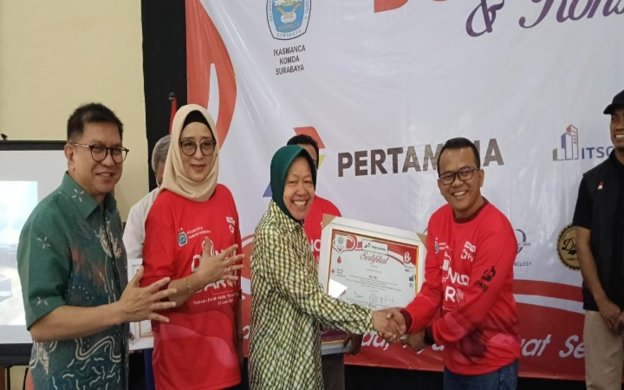 Dari Alumni untuk Sesama: Aksi Donor Darah IKASMANCA Makin Solid