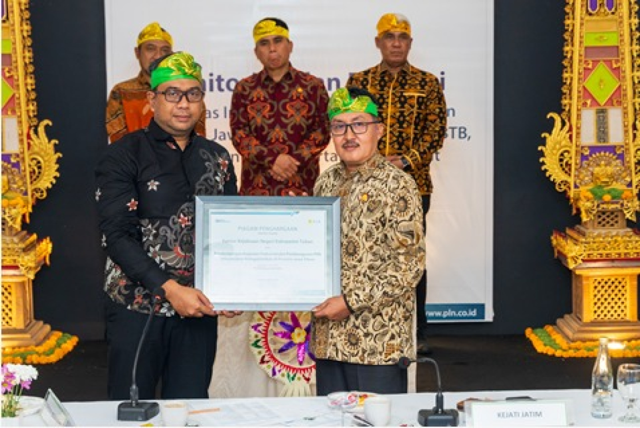 Semarak Hari Lahir Pancasila: PT PLN (Persero) UIP JBTB Gelar Monev Bersama Kejati dan Kejari se-Jatim untuk Percepat Proyek Strategis Nasional Infrastruktur Ketenagalistrikan