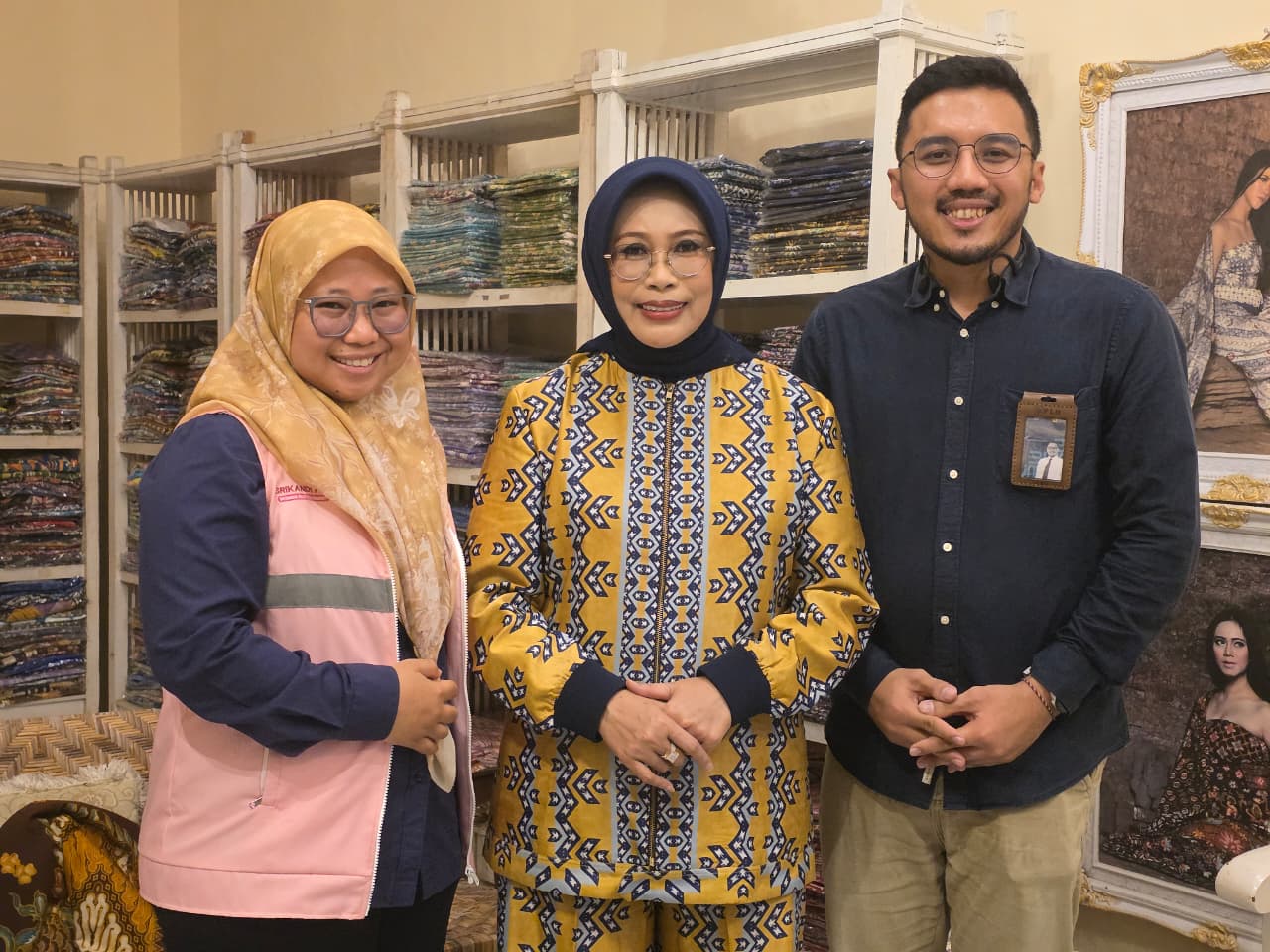 Semarak HUT RI ke-80, Istri Mensos Apresiasi Pemberdayaan Disabilitas Mitra Binaan TJSL PLN di Aora Wistara Surabaya