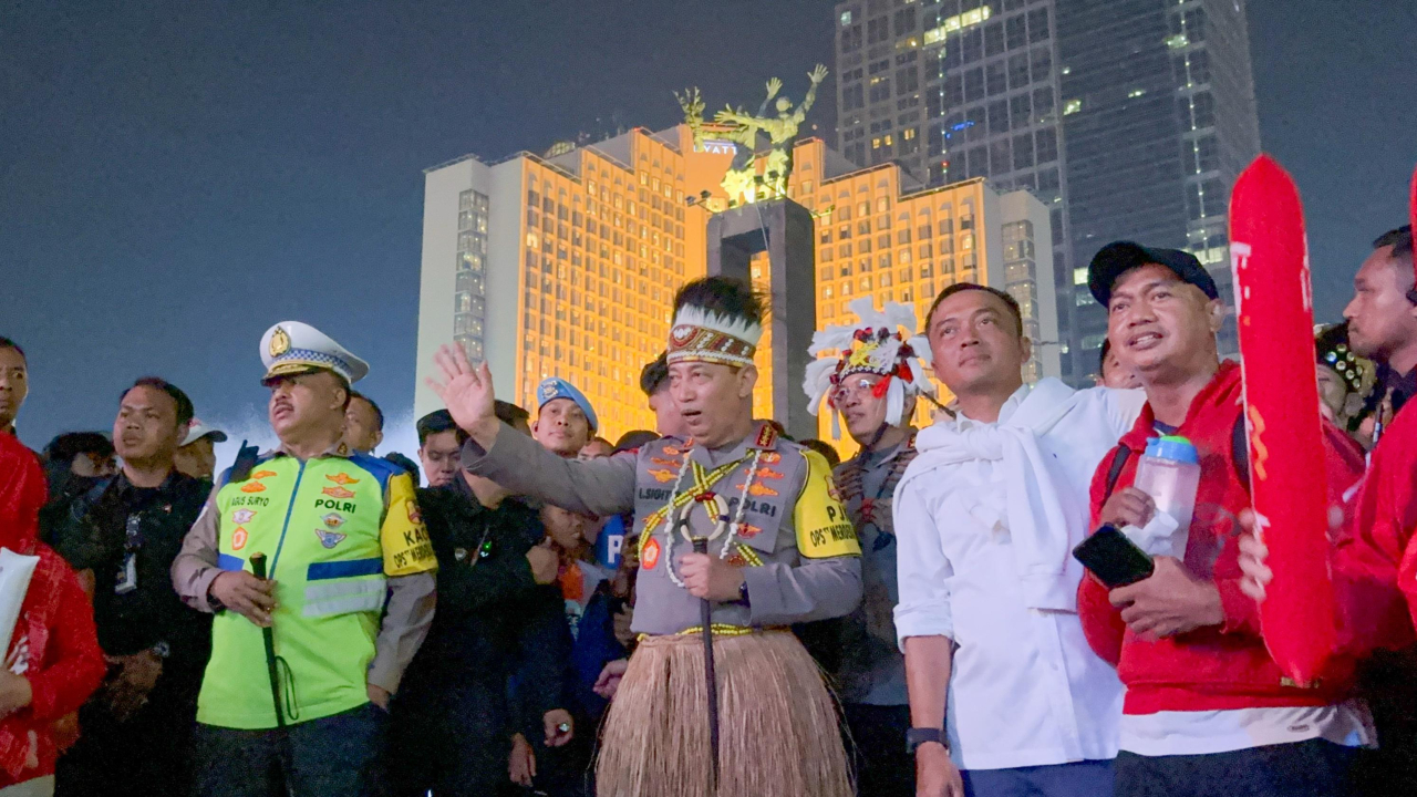 Kapolri dan Mensesneg Tinjau Panggung Rakyat di HI, Masyarakat Antusias