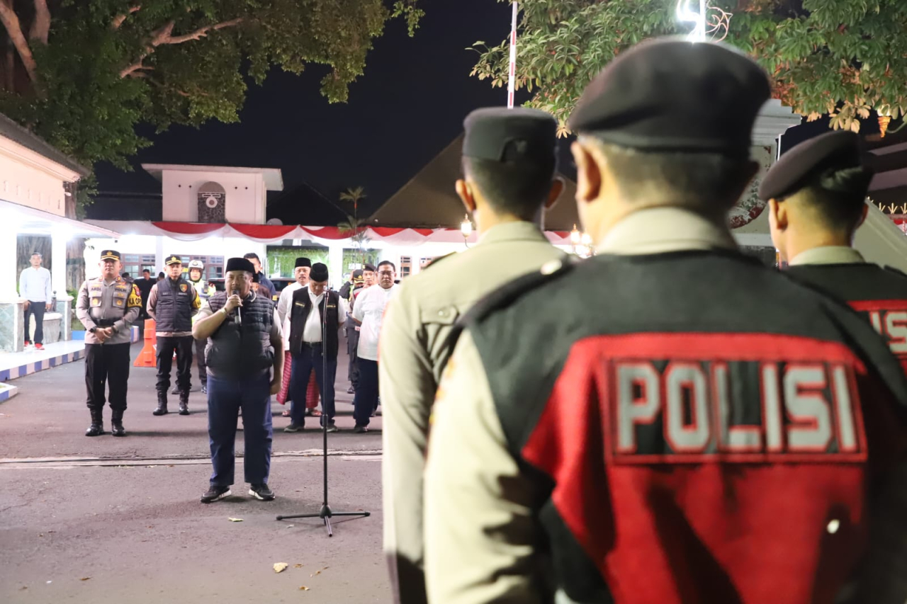 Bupati Warsubi dan Kapolres Jombang Pimpin Patroli Harkamtibmas, Pastikan Keamanan Warga