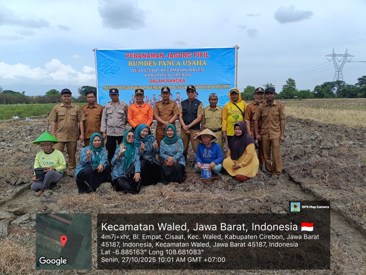 Pemdes Cisaat Bersama BUMDes Panca Usaha Tanam Jagung Pipil