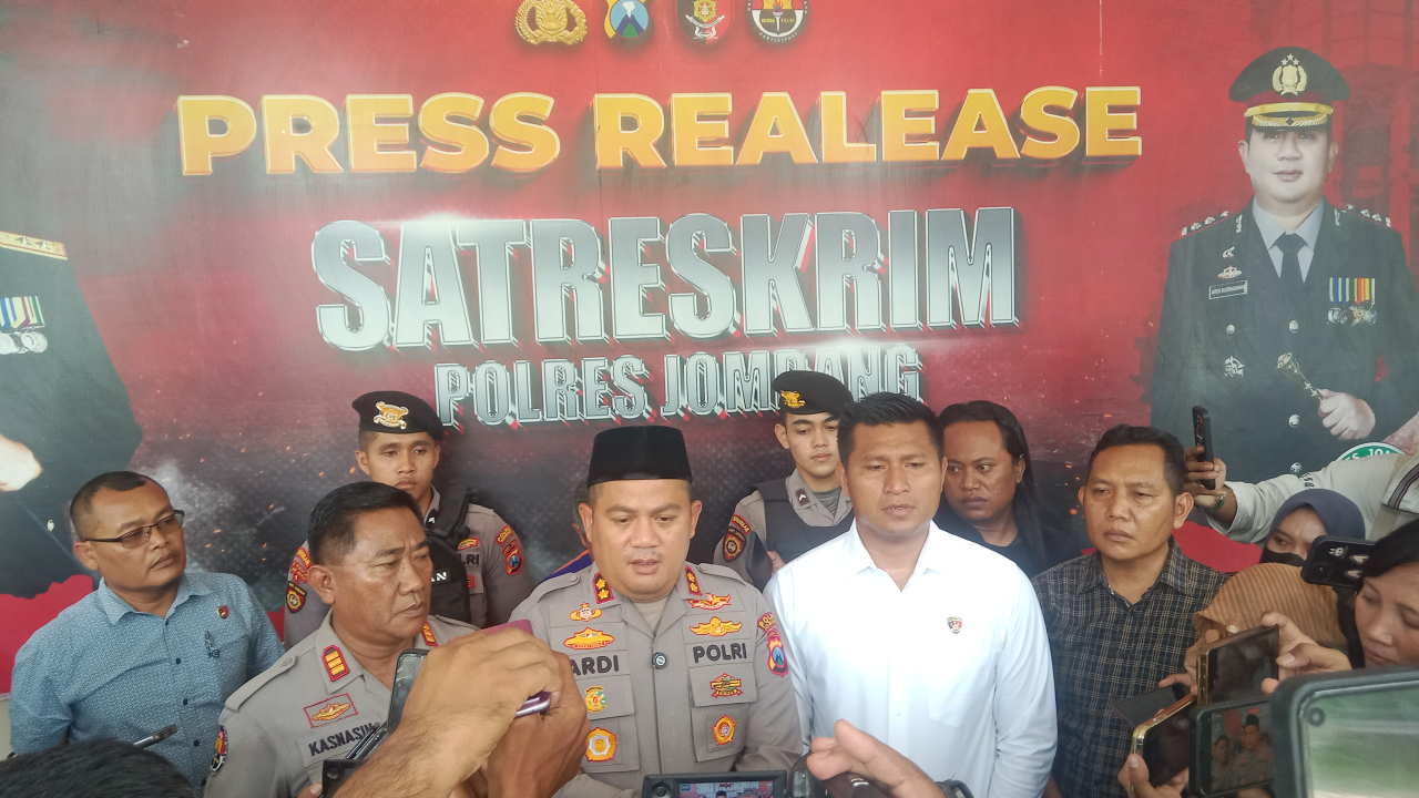 Satreskrim Polres Jombang Bekuk Pelaku Pembunuhan Sadis, Ternyata Masih Saudara Sendiri