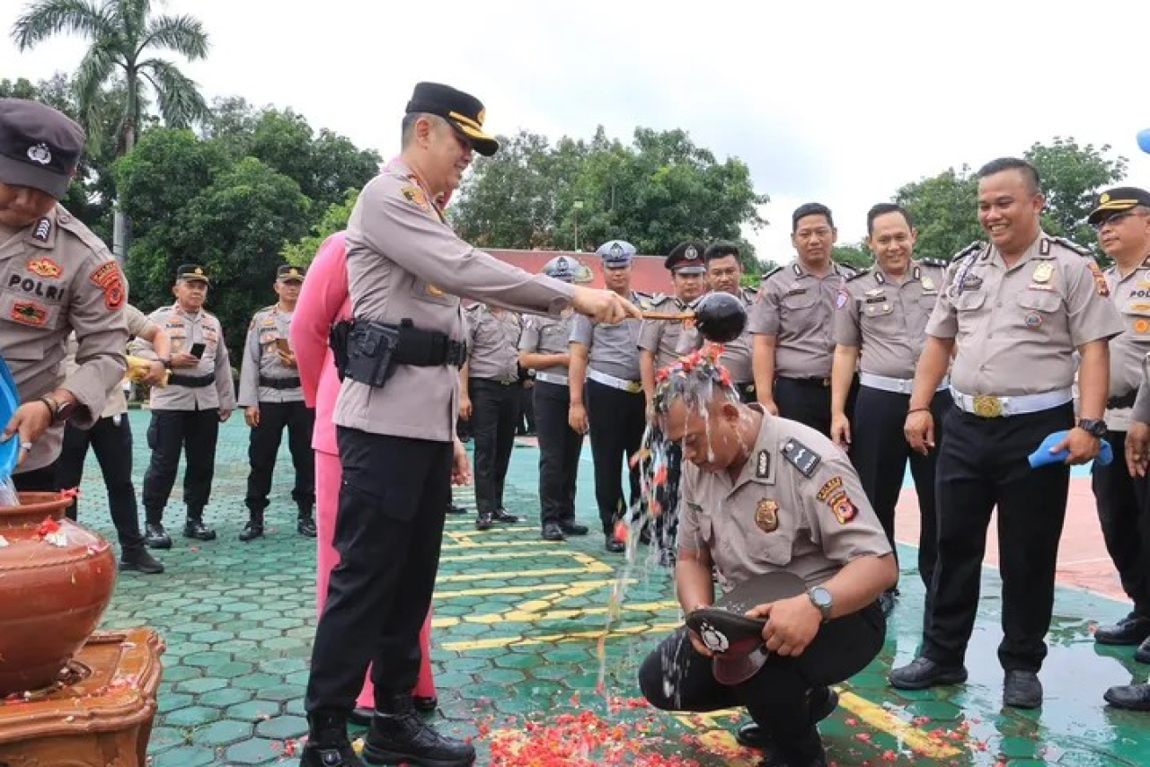 109 Personel Polres Indramayu Naik Pangkat, Berikut Rincian Pangkat yang Diemban Masing-masing Anggotanya