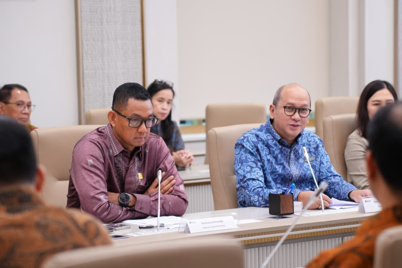 Momentum Hari Suci Nyepi, Danantara Indonesia dan PLN Hadirkan Listrik Bersih lewat Hibah PLTS Sumenep bagi 2.000 KK