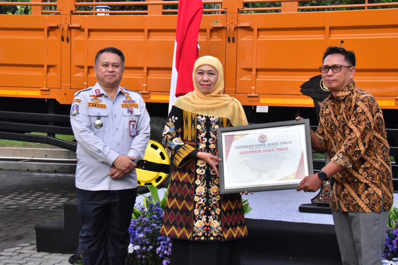 Buah Perjuangan Panjang GSJT, Gubernur Jawa Timur Berikan Bantuan Normalisasi Kendaraan GSJT