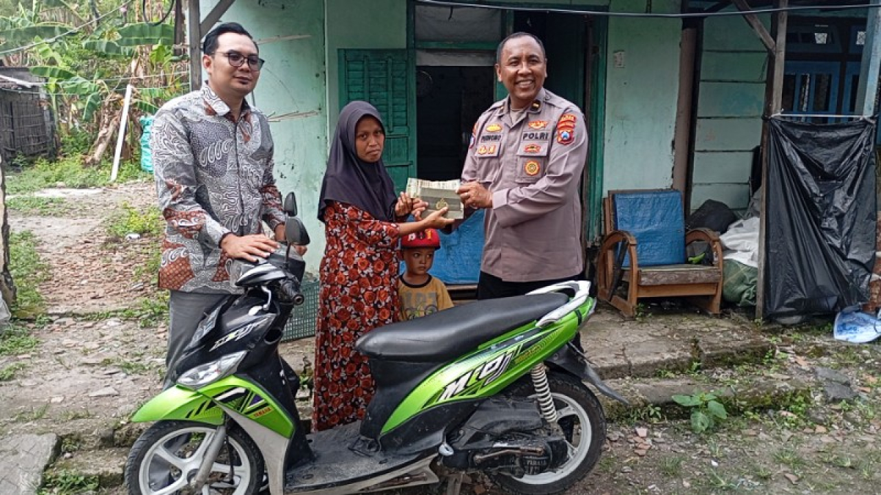 Sinergi Kemanusiaan: IPDA Purnomo dan PT Sining Nusantara Raya Tebar Kebaikan di Kebalandono