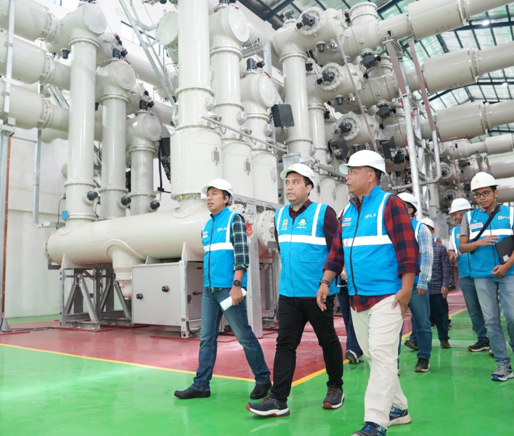 Perkuat Keandalan Sistem Jawa-Bali, PLN Dukung Gaya Hidup Listrik melalui Kesiapan GISTET 500 kV Paiton