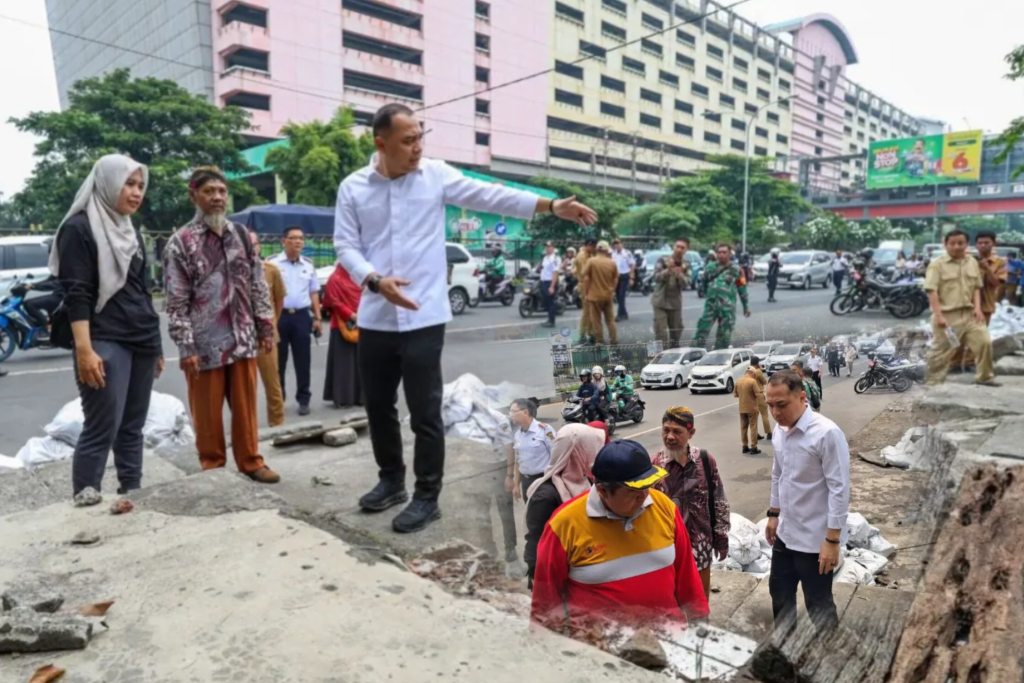 Wali Kota Surabaya Eri Cahyadi meninjau pengaspalan sisi timur Jalan Raya Wonokromo yang selama bertahun-tahun digunakan untuk Pasar Maling. (@red/metro)