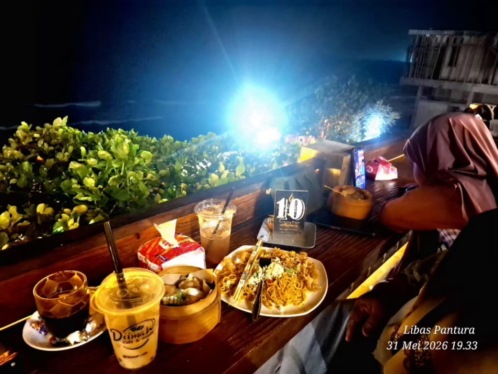 Suguhkan Panorama Indah, Diimah Cafe & Resto, Oase Wisata Kuliner Tepi Pantai Memikat di Jalur Pantura
