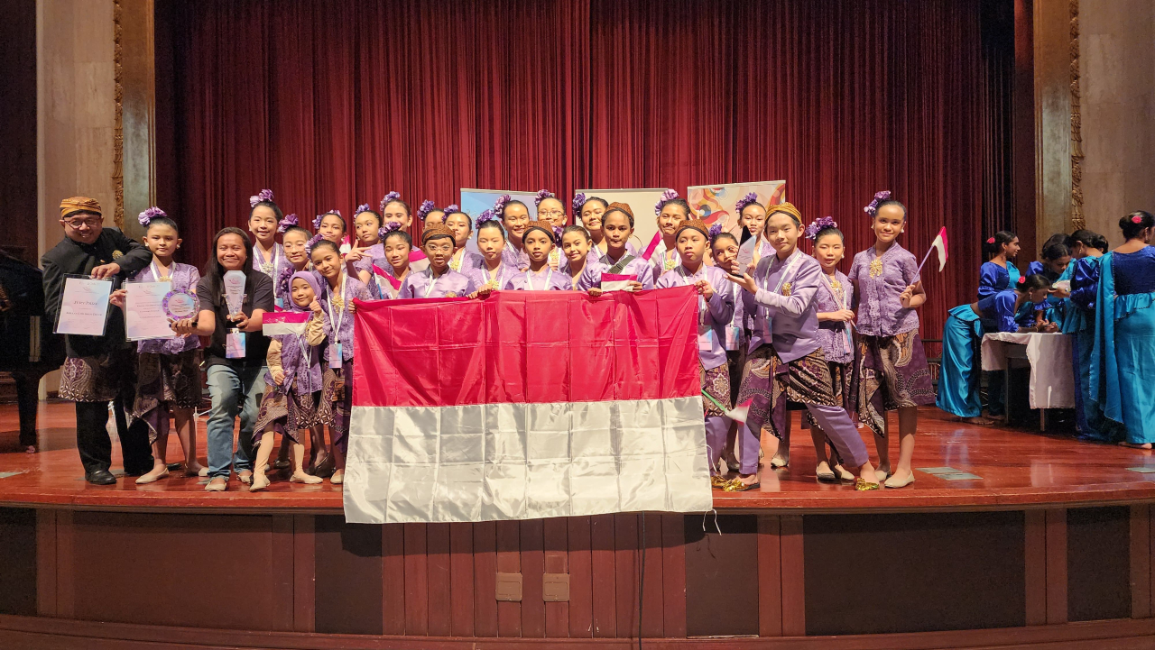 Bendera Merah Putih Berkibar di Bangkok, Kirana Children Choir Raih Juara dan Harumkan Indonesia